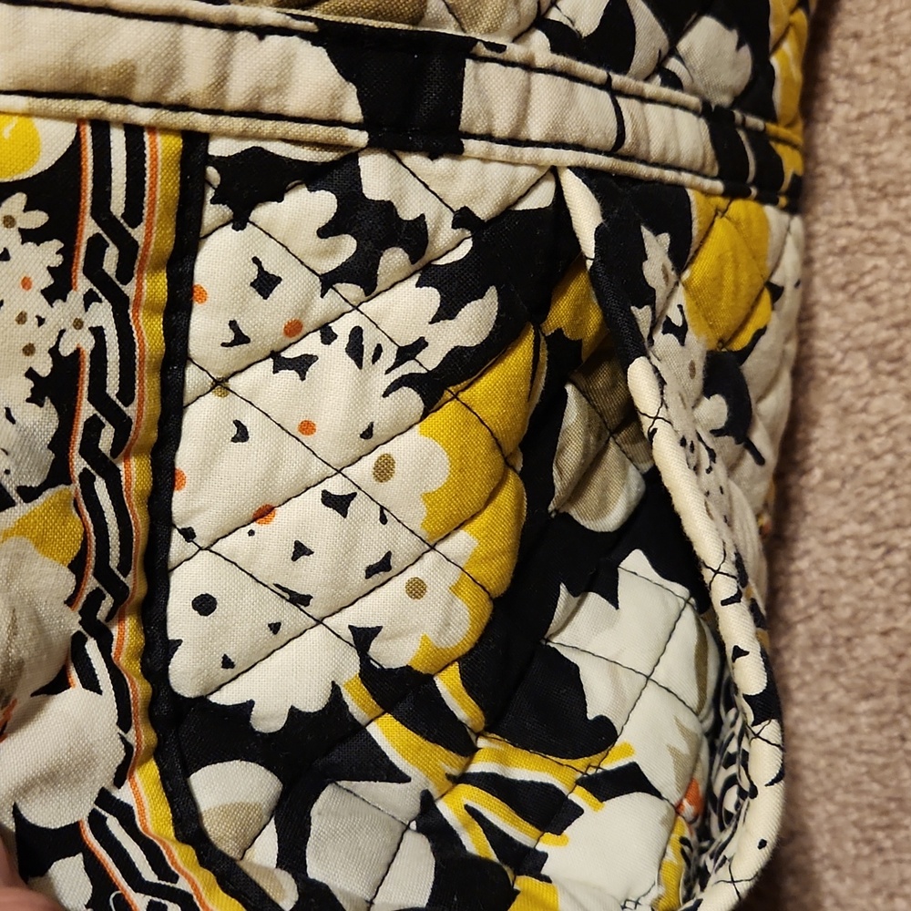 Retired Vera Bradley Dogwood Print Tote, Excellent Condition, 11x14 - Picture 3 of 13